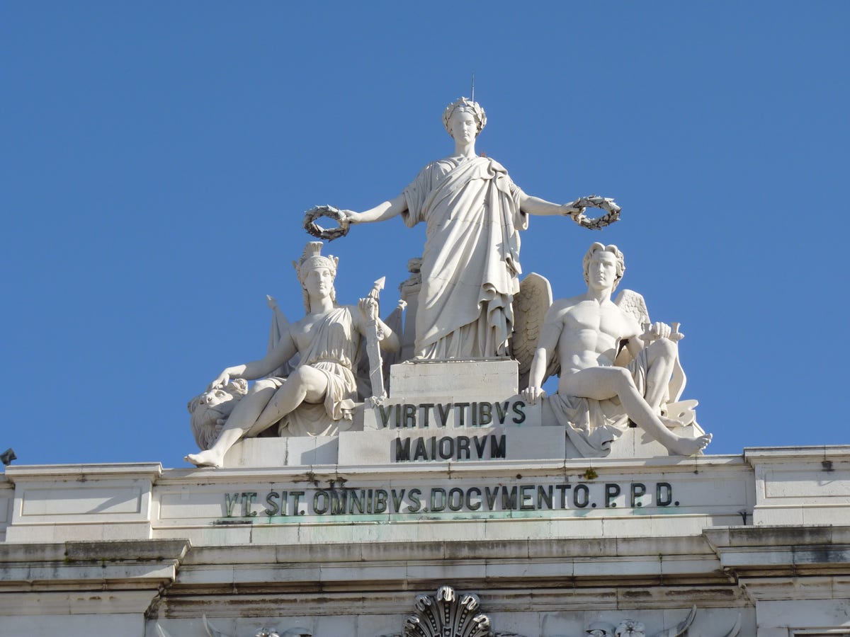 Triumphbogen des Handelplatzes in Lissabon 